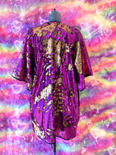 Cargar imagen en el visor de la galería, Golden Pink Dancing Queen Kimono