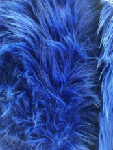 Cargar imagen en el visor de la galería, Wild Thing Fur Coat